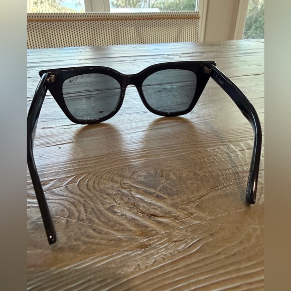Quay Australia Glossy Black Cat-Eye Sunglasses - Picture 2 of 5